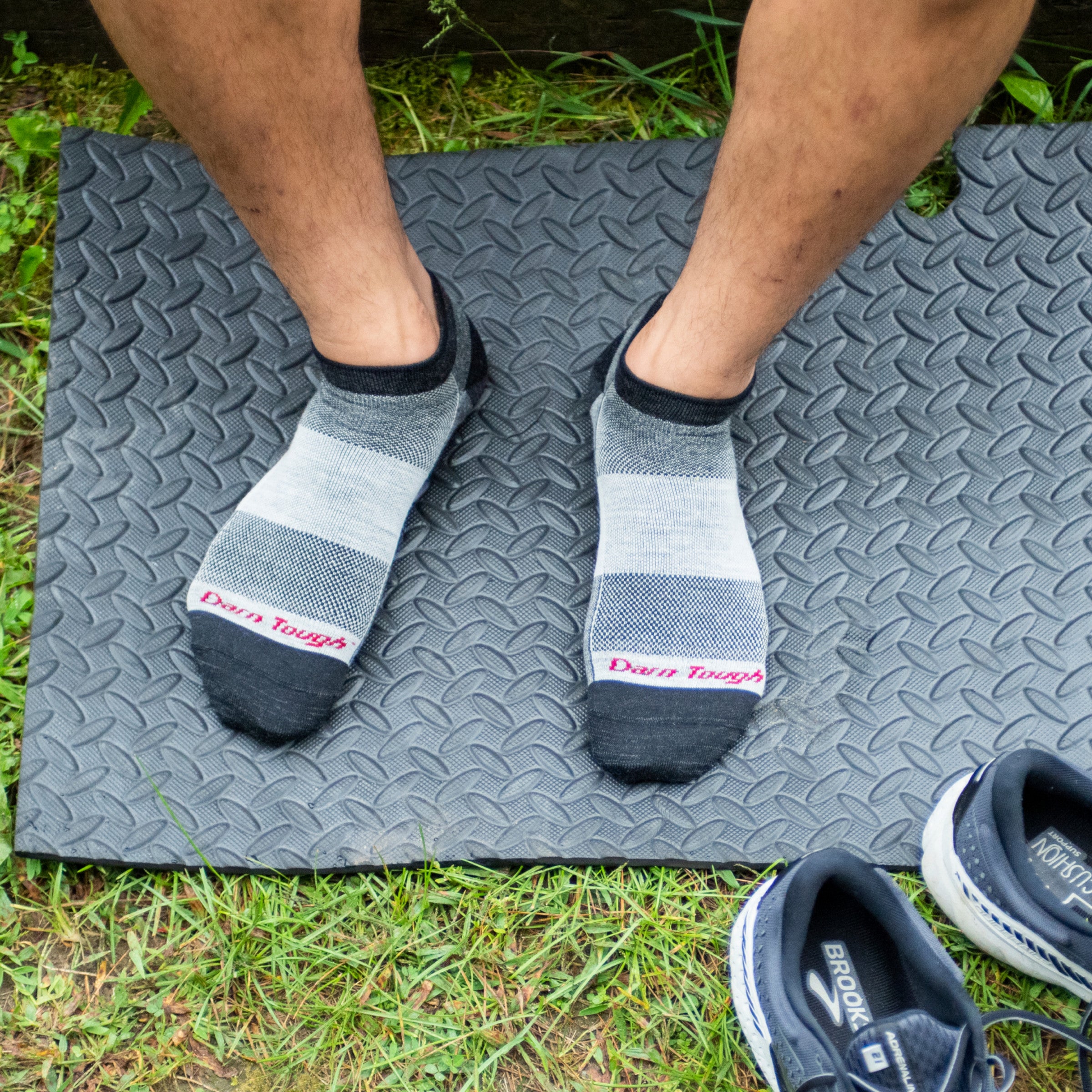 Men's 1437 No Show Lightweight Running Socks - Image 5