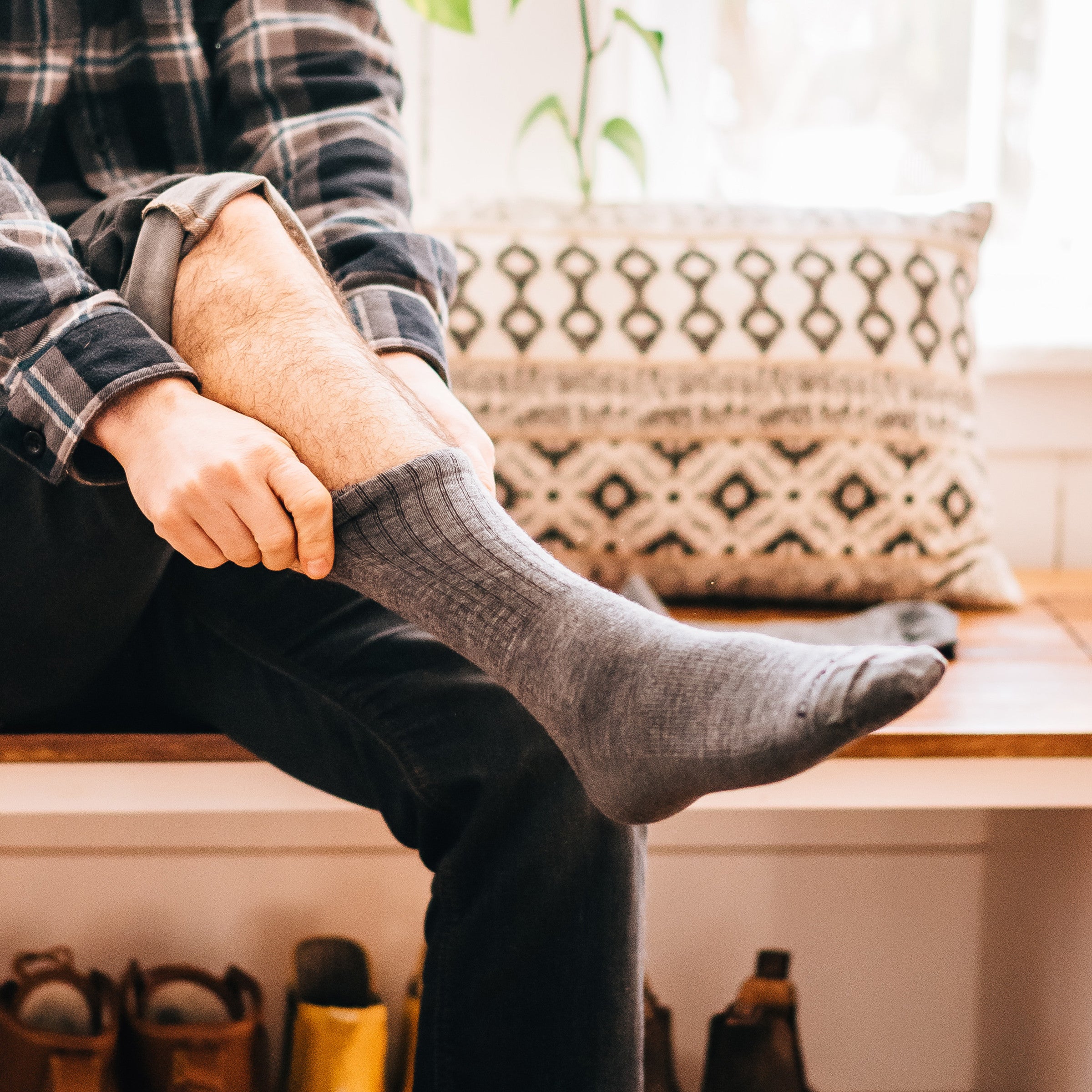 Men's The Standard Crew Lightweight Lifestyle Socks - Image 4