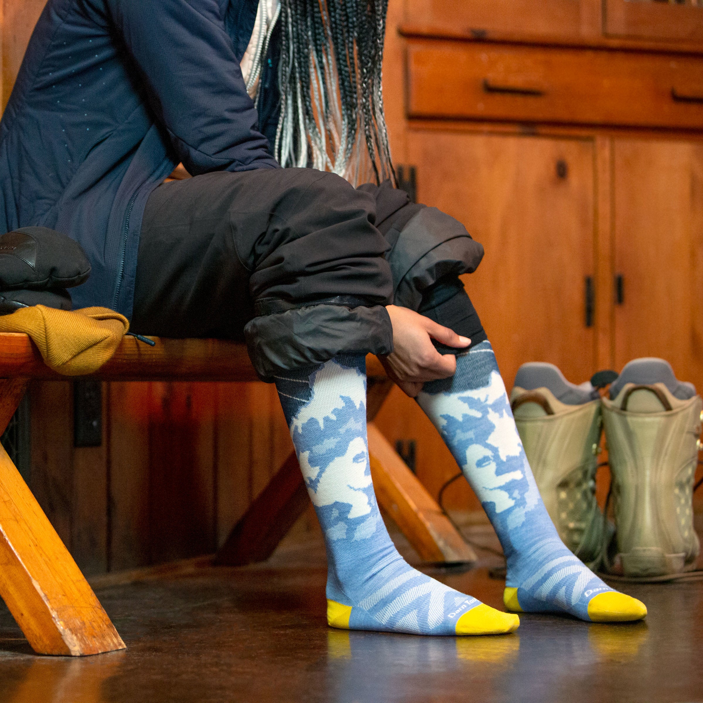 Women's Yeti Over-the-Calf Lightweight Ski & Snowboard Socks - Image 4