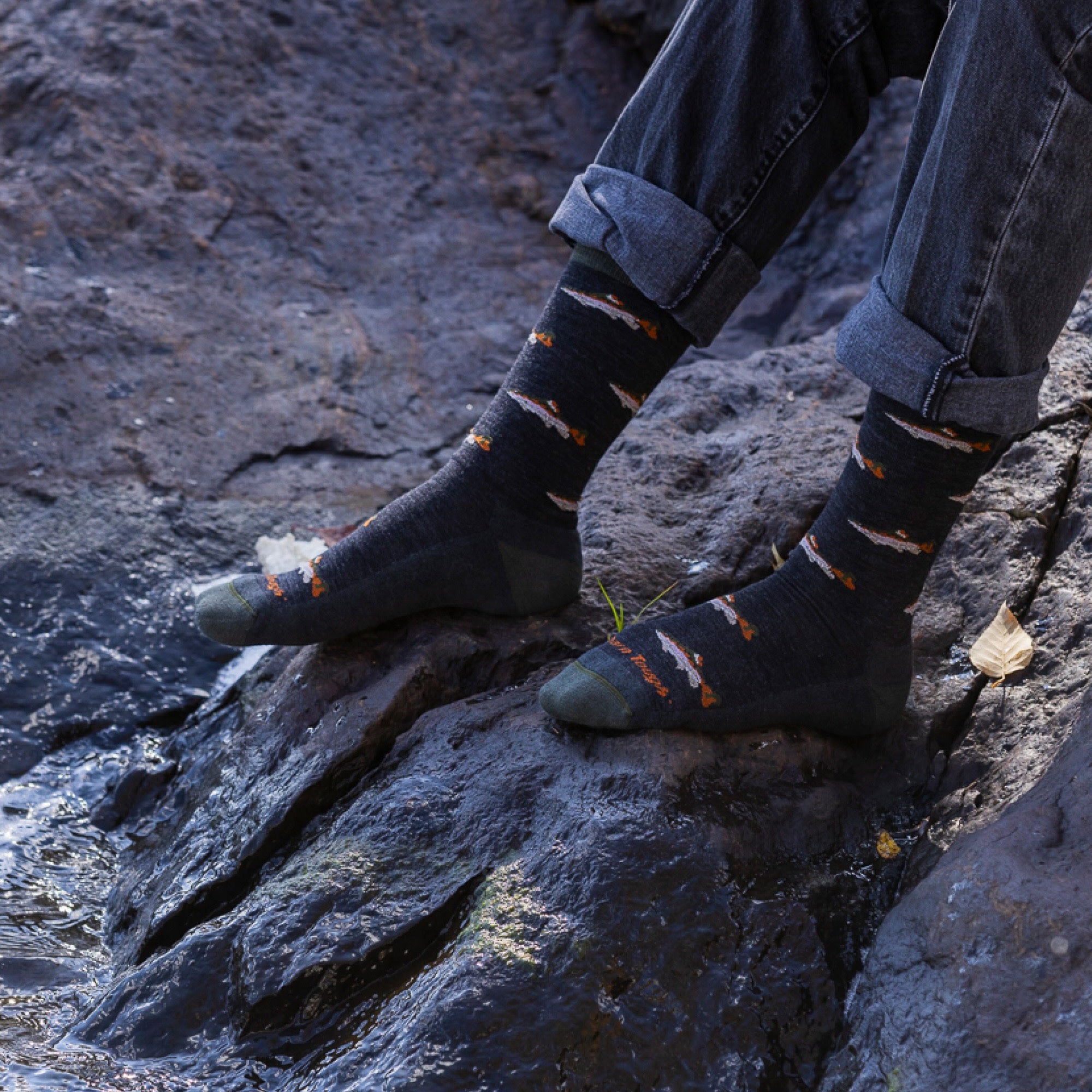 Men's Spey Fly Crew Lightweight Lifestyle Socks - Image 3