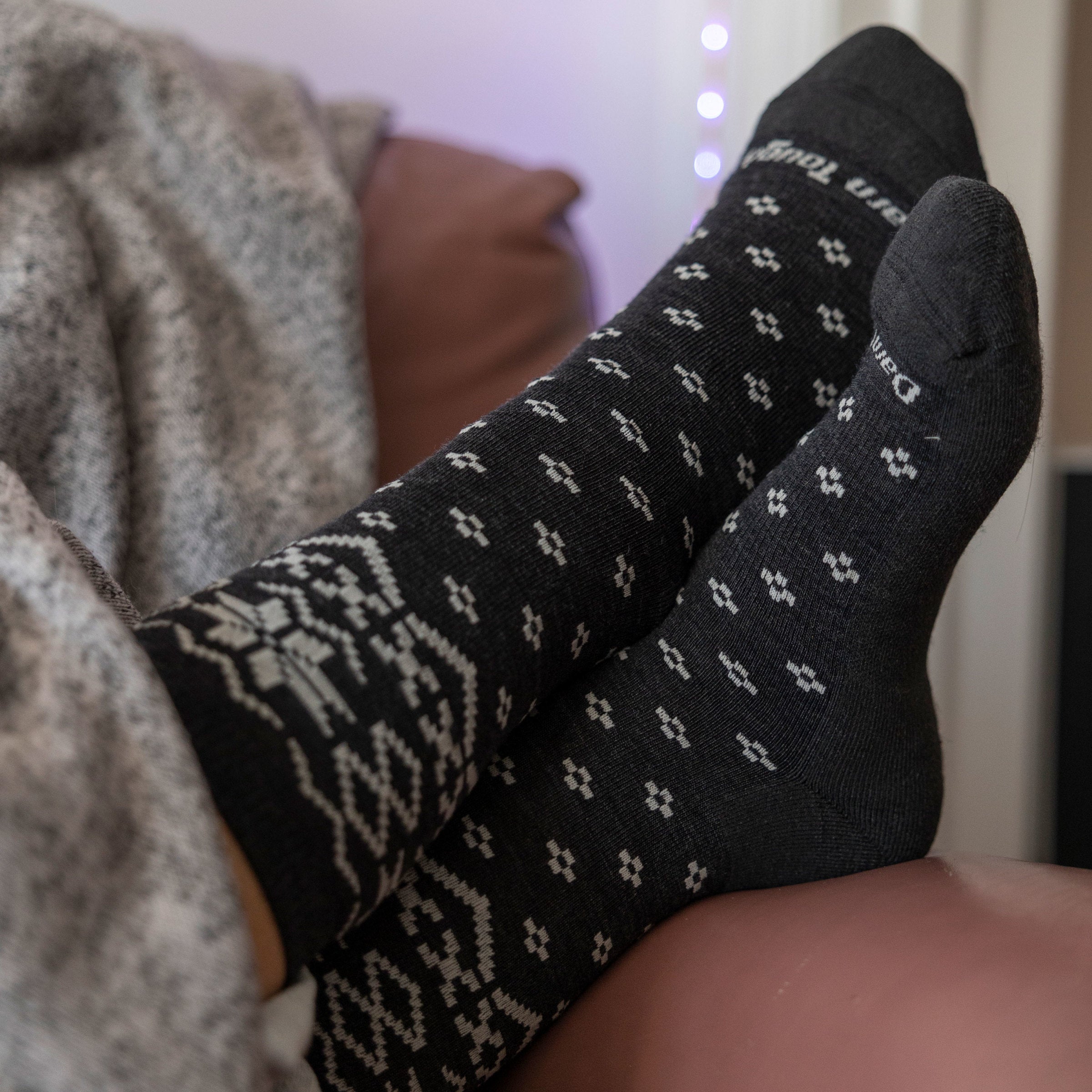 Women's Shetland Crew Lightweight Lifestyle Socks-Last Chance - Image 4