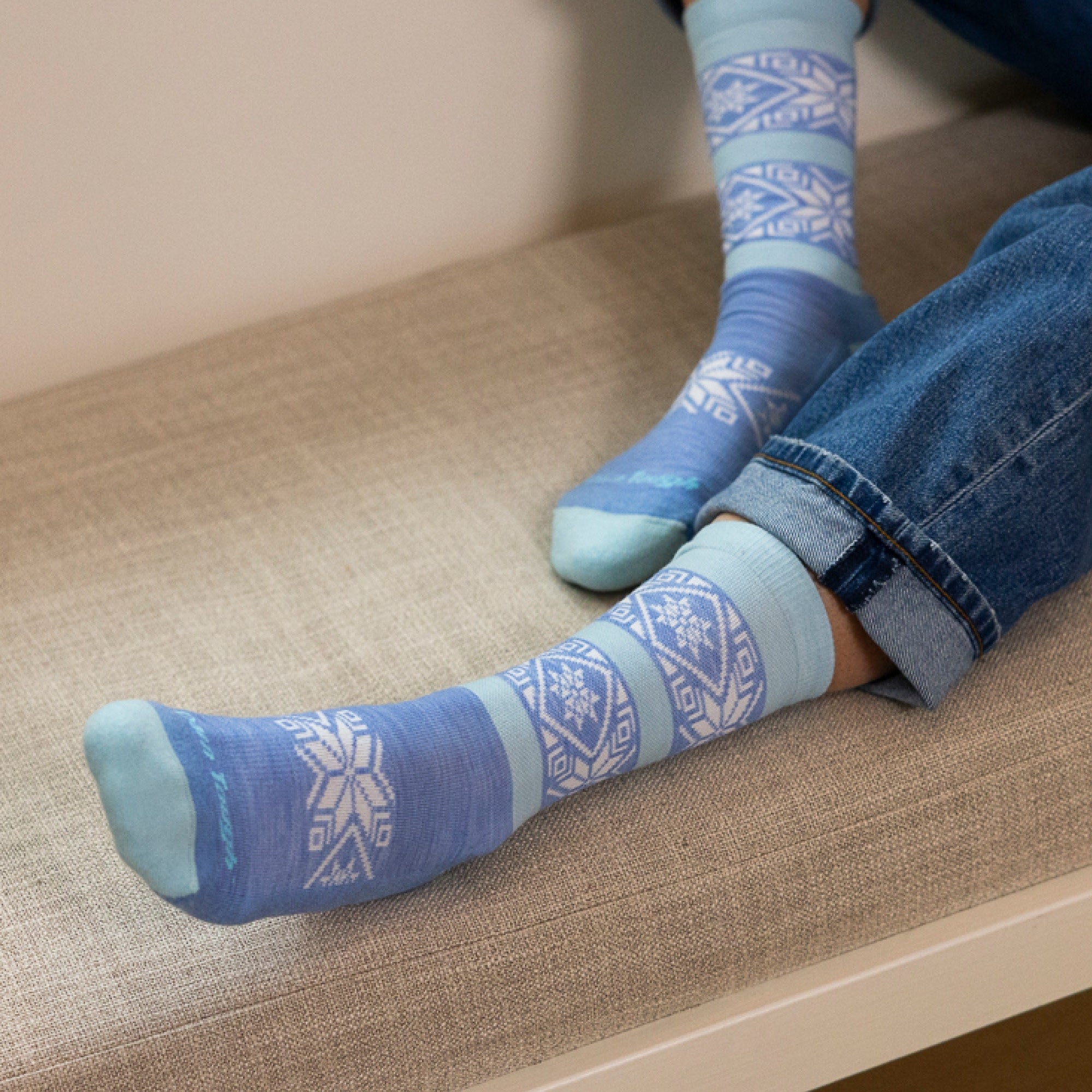 Women's Elsa Crew Lightweight Lifestyle Socks - Image 4