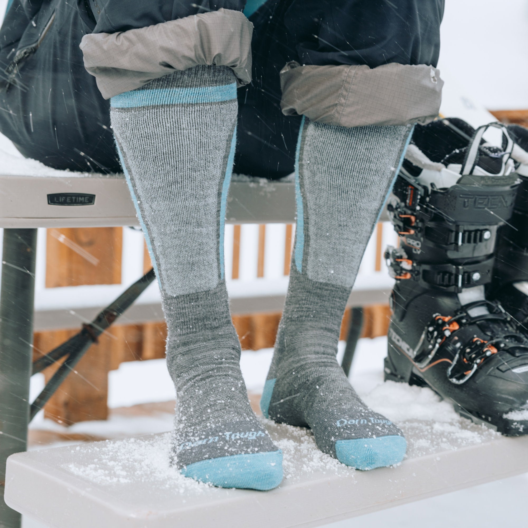Women's Edge Over-the-Calf Midweight Ski & Snowboard Socks - Image 2