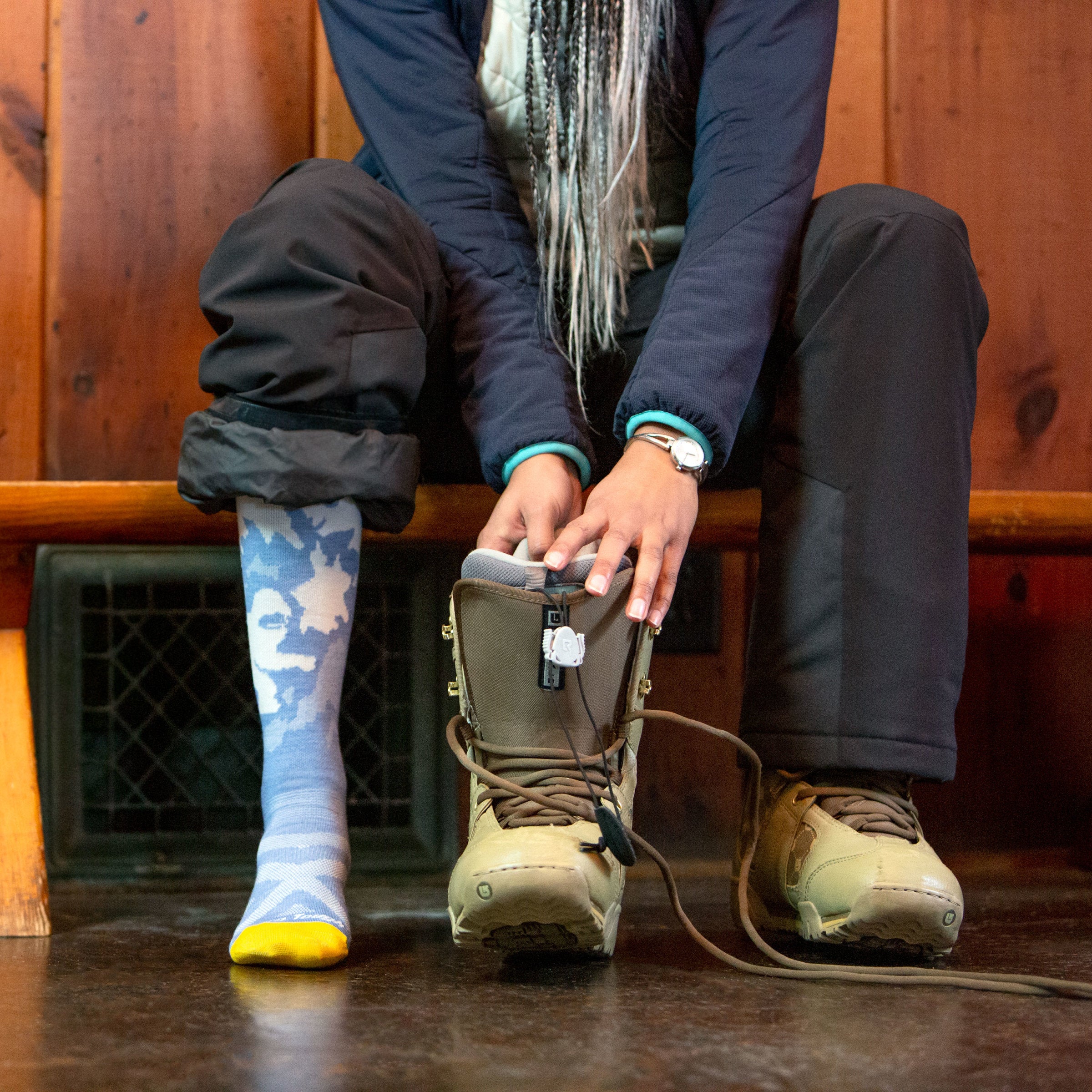 Women's Yeti Over-the-Calf Lightweight Ski & Snowboard Socks - Image 5