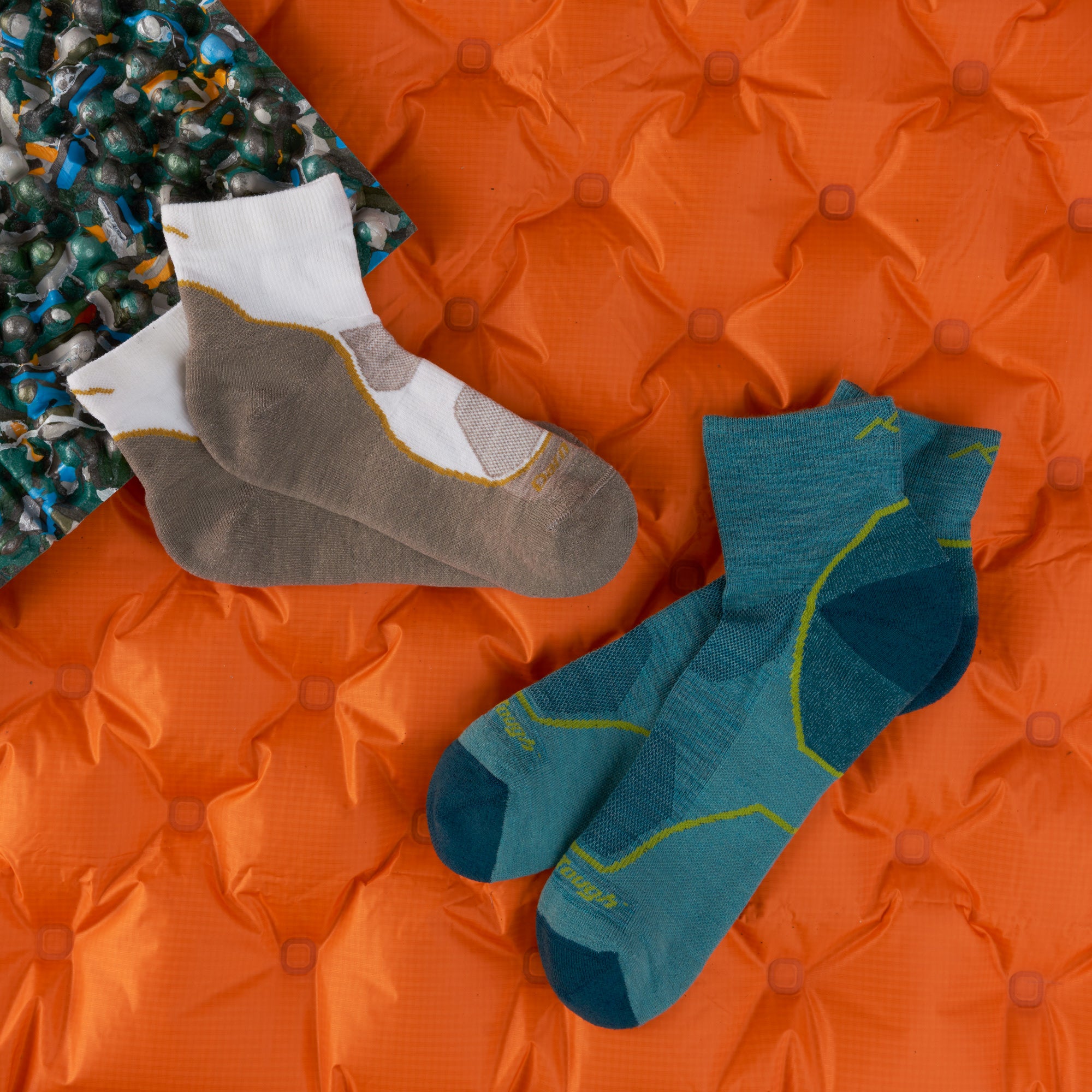 Women's Light Hiker Quarter Lightweight Hiking Socks - Image 9