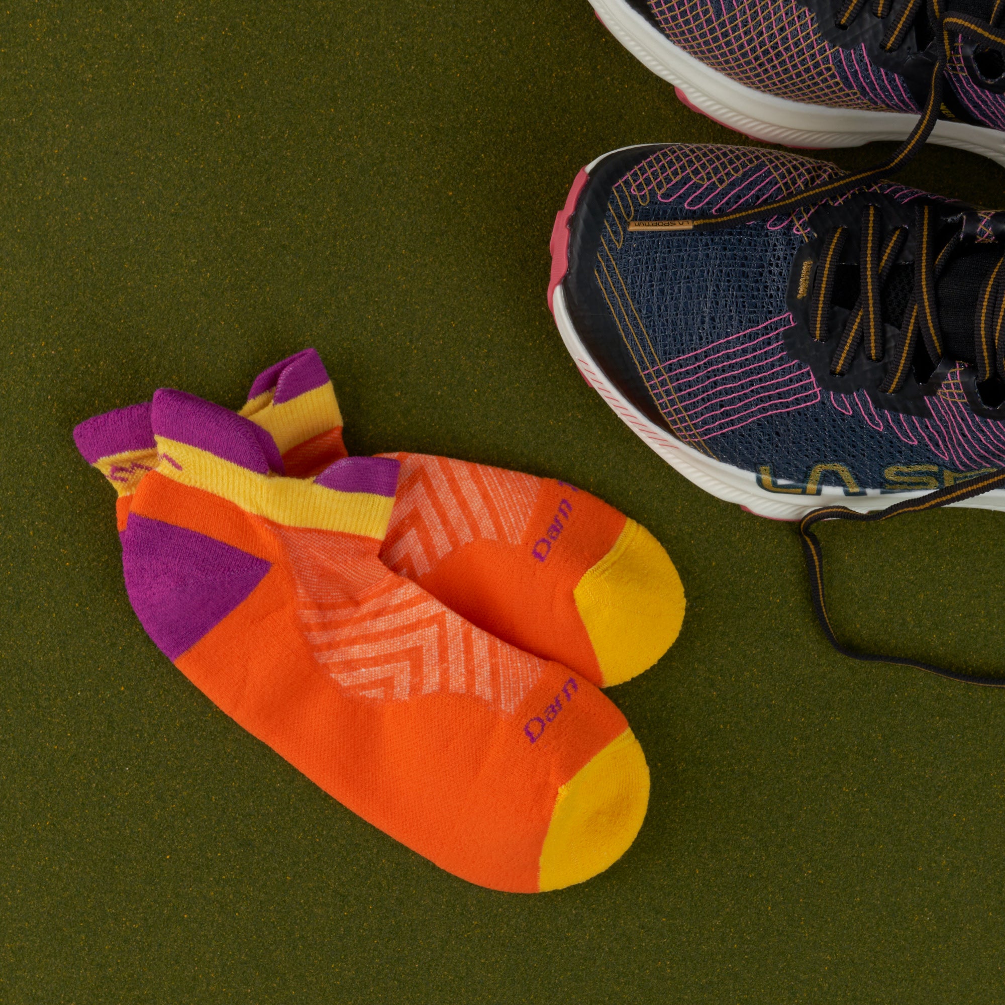 Women's Run No Show Tab Cushioned Ultra-Lightweight Running Socks - Image 27